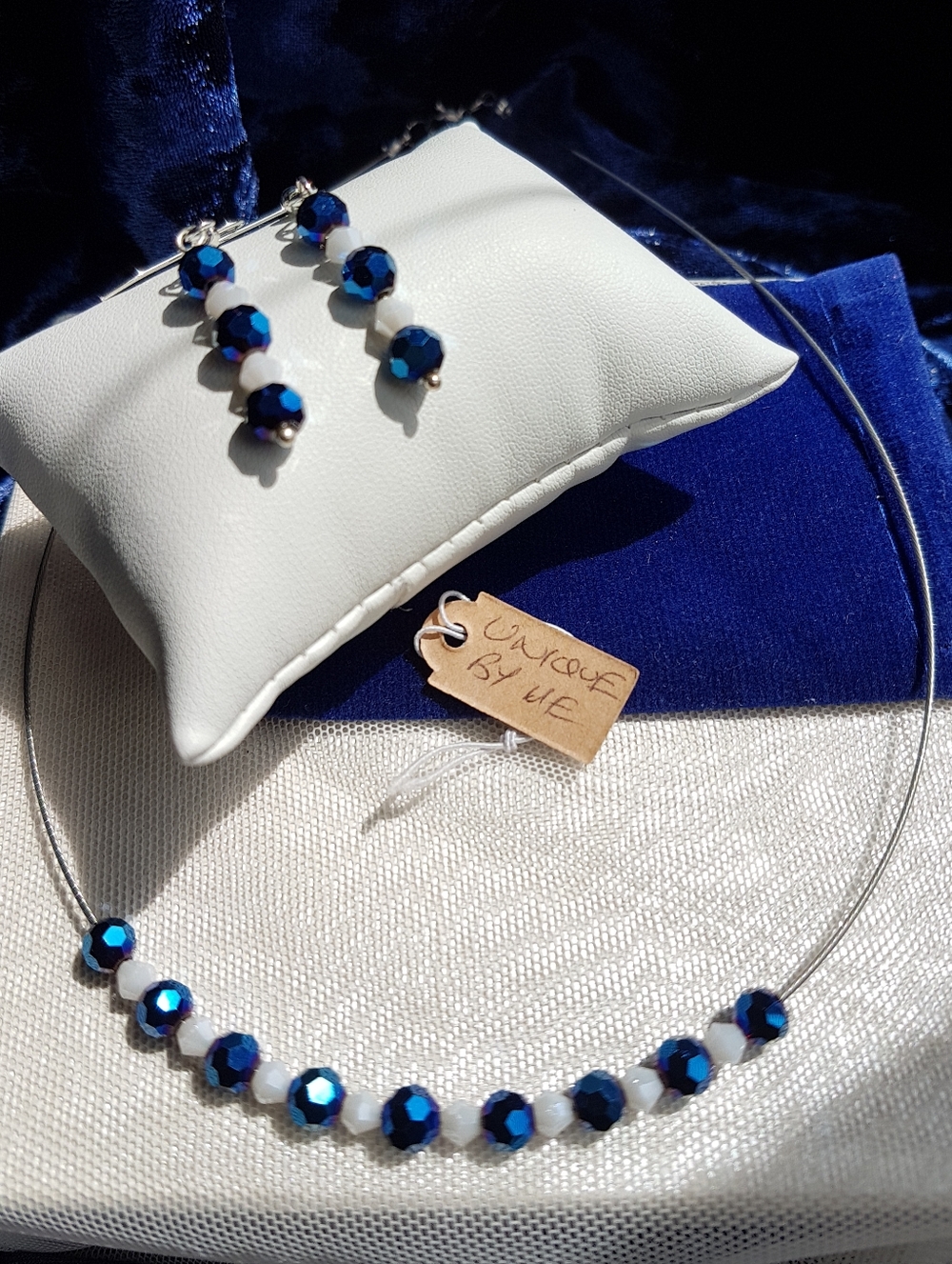 Swarovski Elements Metallic Blue & White Delicate Choker Necklace NEW - Picture 4 of 15